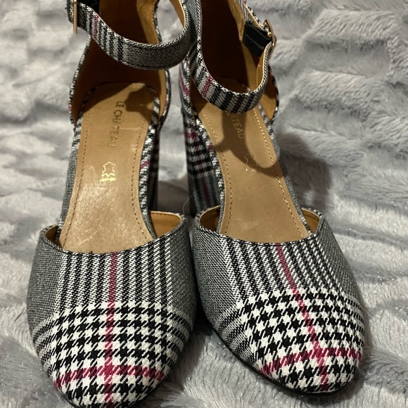 Le Chateau heels, size 38, worned once.  Super confortable! - Picture 4 of 5